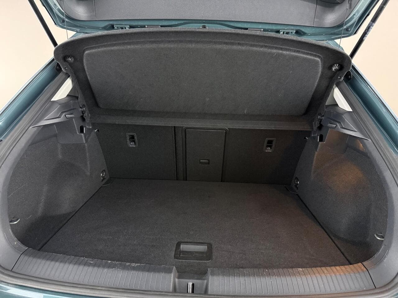 Volkswagen T-Roc thumbnail Boot