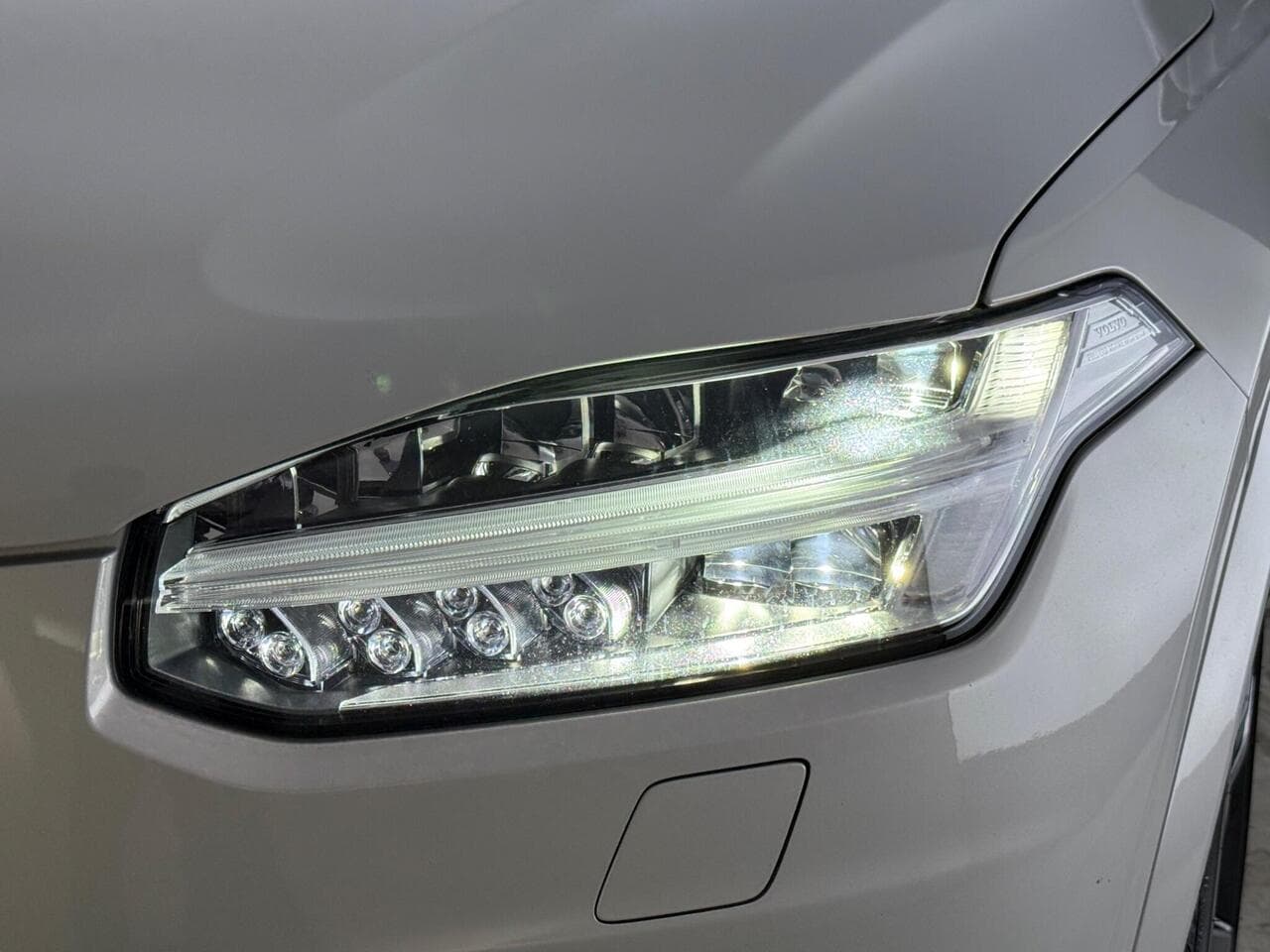 Volvo XC90 thumbnail Lights Front