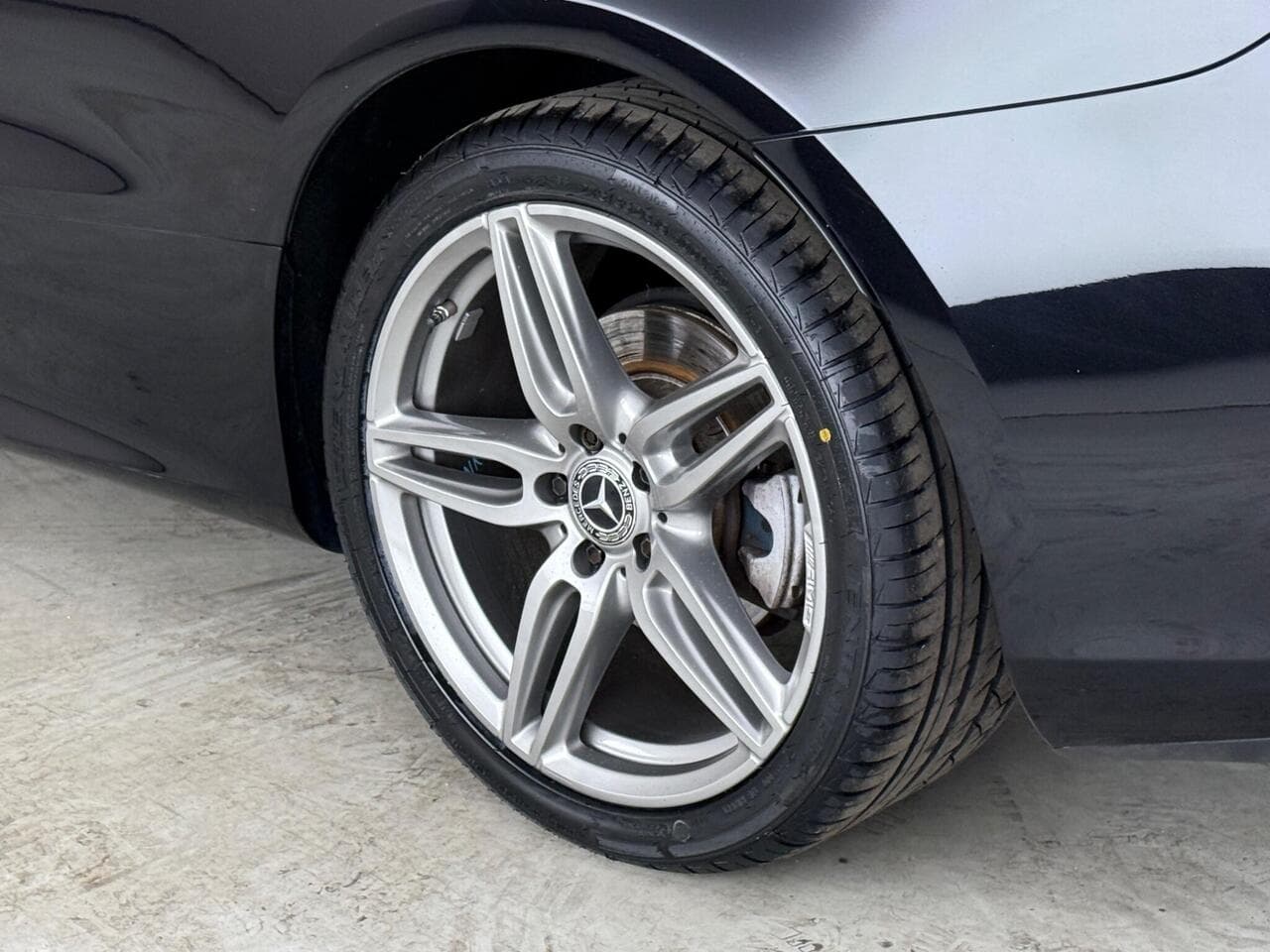 Mercedes-Benz E Class thumbnail Wheel