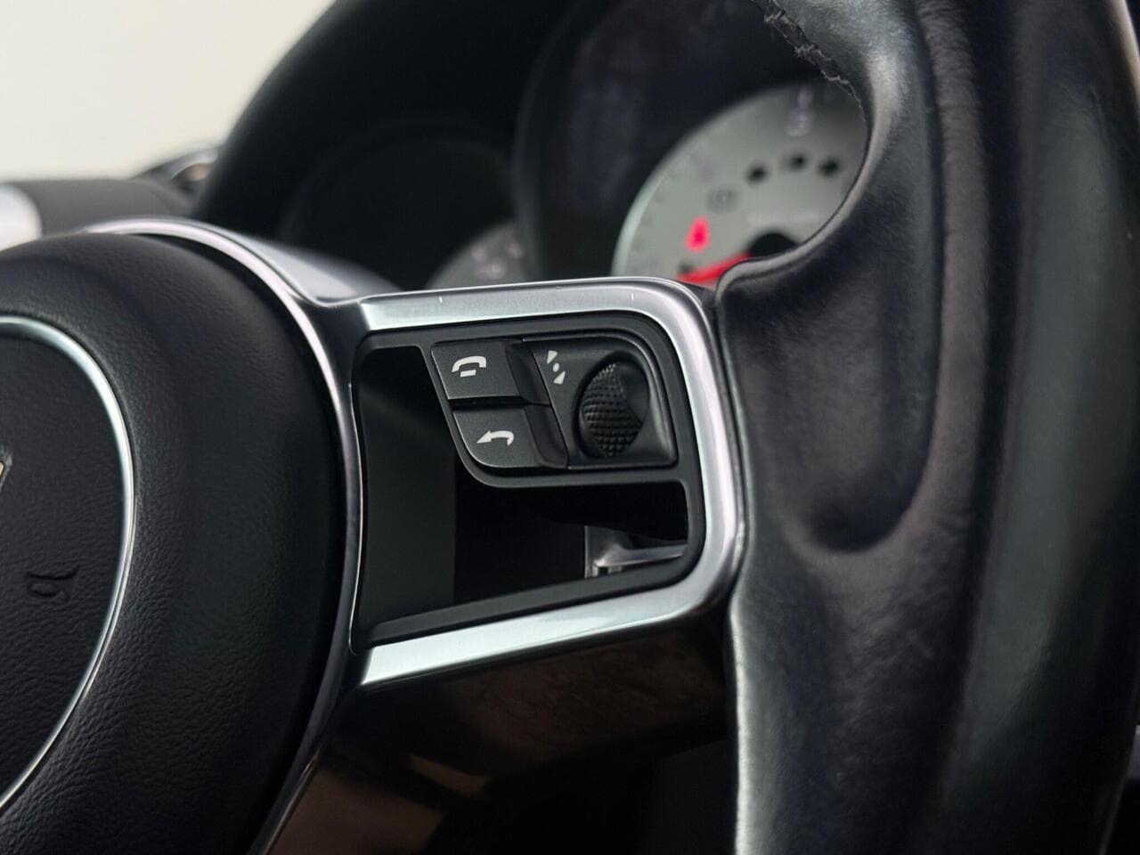 Porsche Cayenne thumbnail Misc Controls