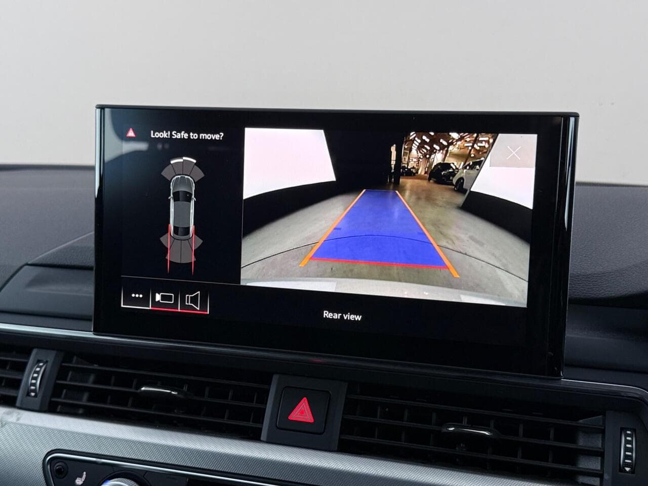 Audi A5 thumbnail Infotainment System