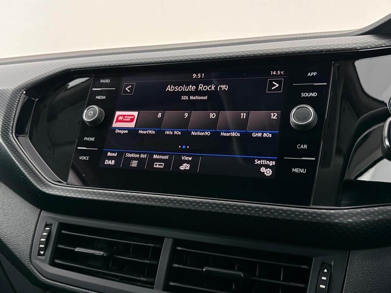 Volkswagen T-Cross thumbnail Infotainment System