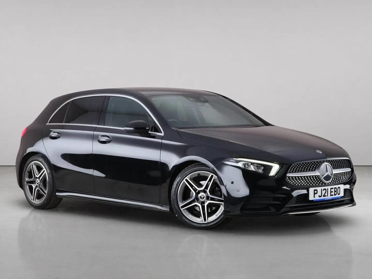 Mercedes-Benz A Class thumbnail Front Right