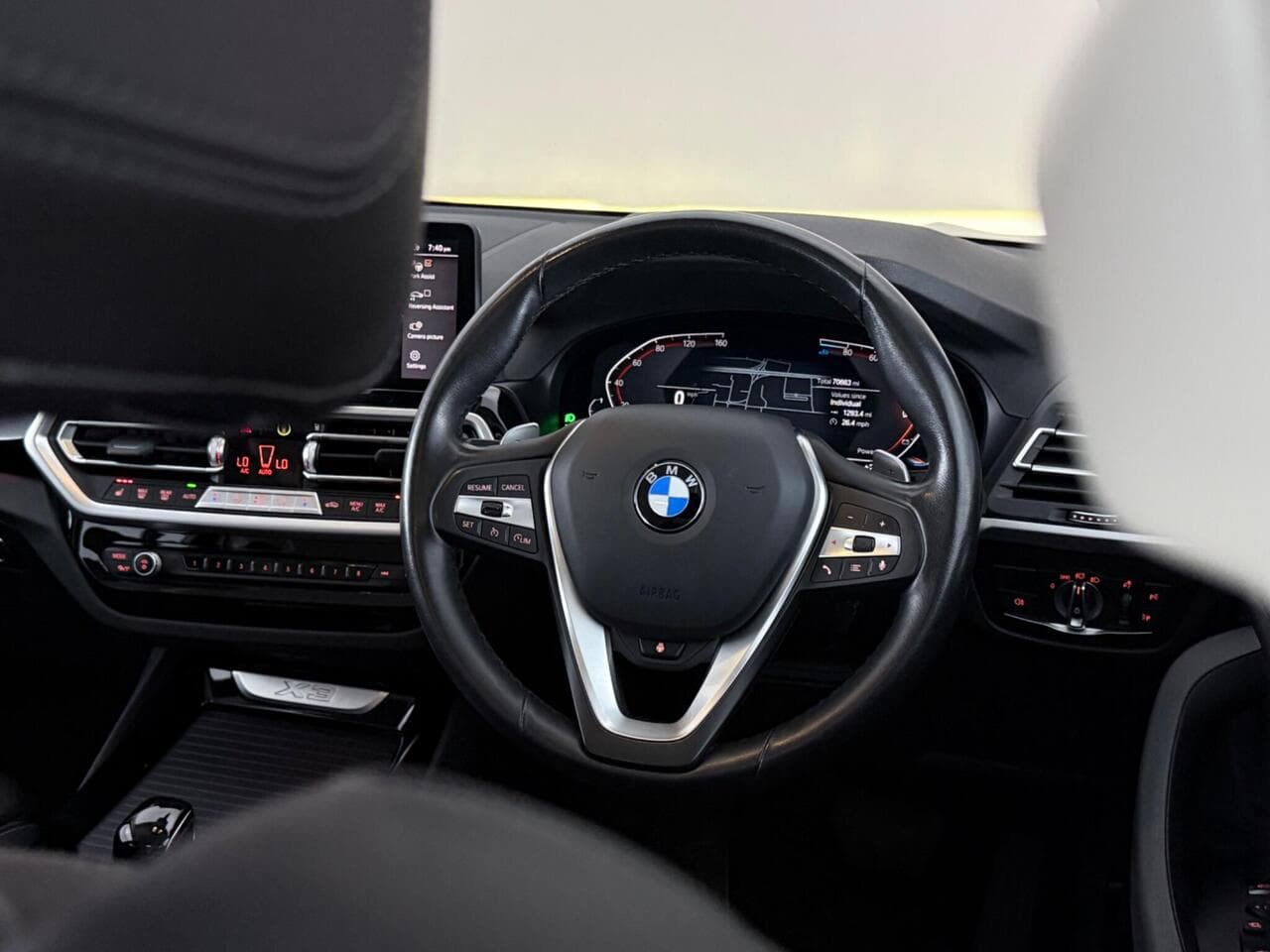 BMW X3 thumbnail Steering Wheel