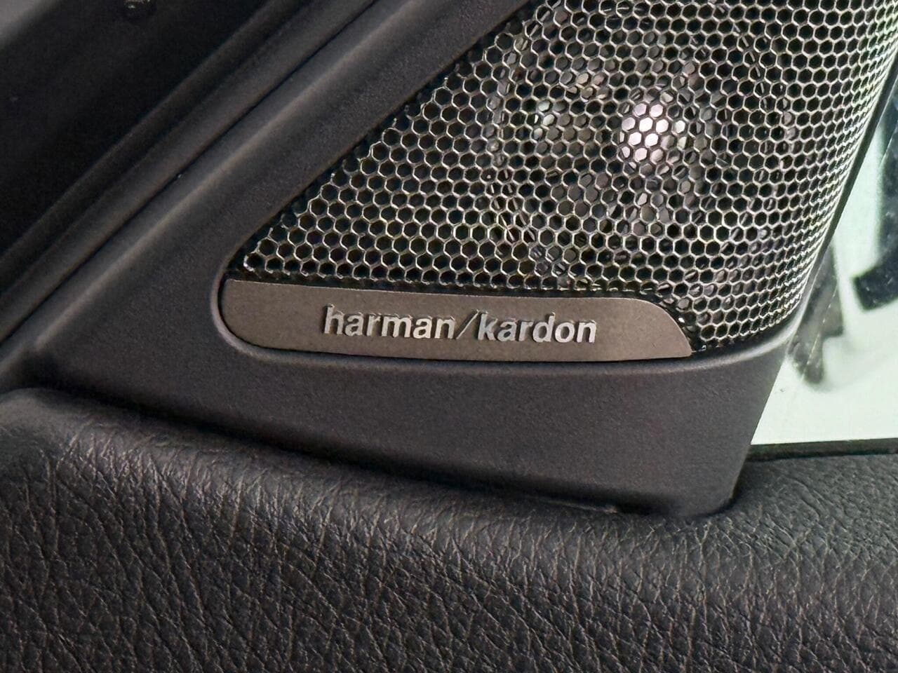BMW 4 Series thumbnail Misc Controls