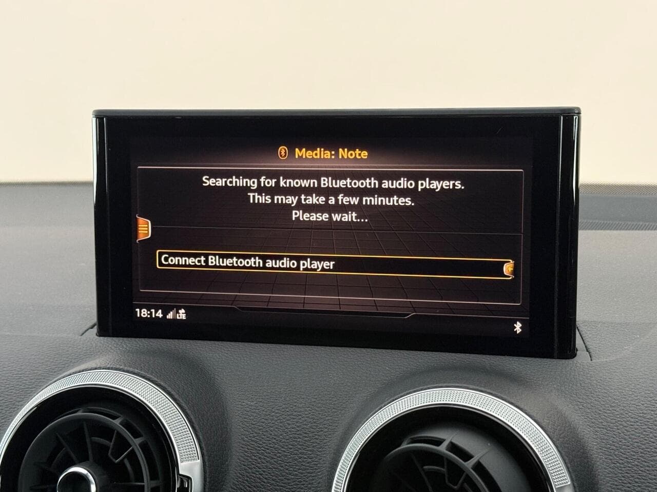 Audi Q2 thumbnail Infotainment System