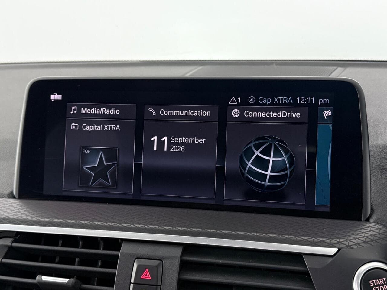 BMW X4 thumbnail Infotainment System