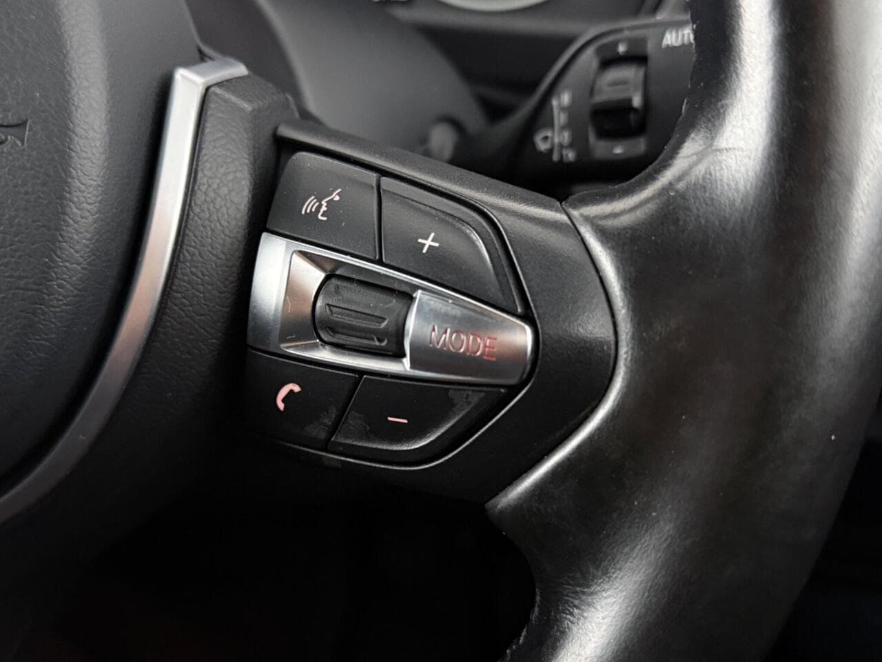 BMW 2 Series Gran Tourer thumbnail Misc Controls