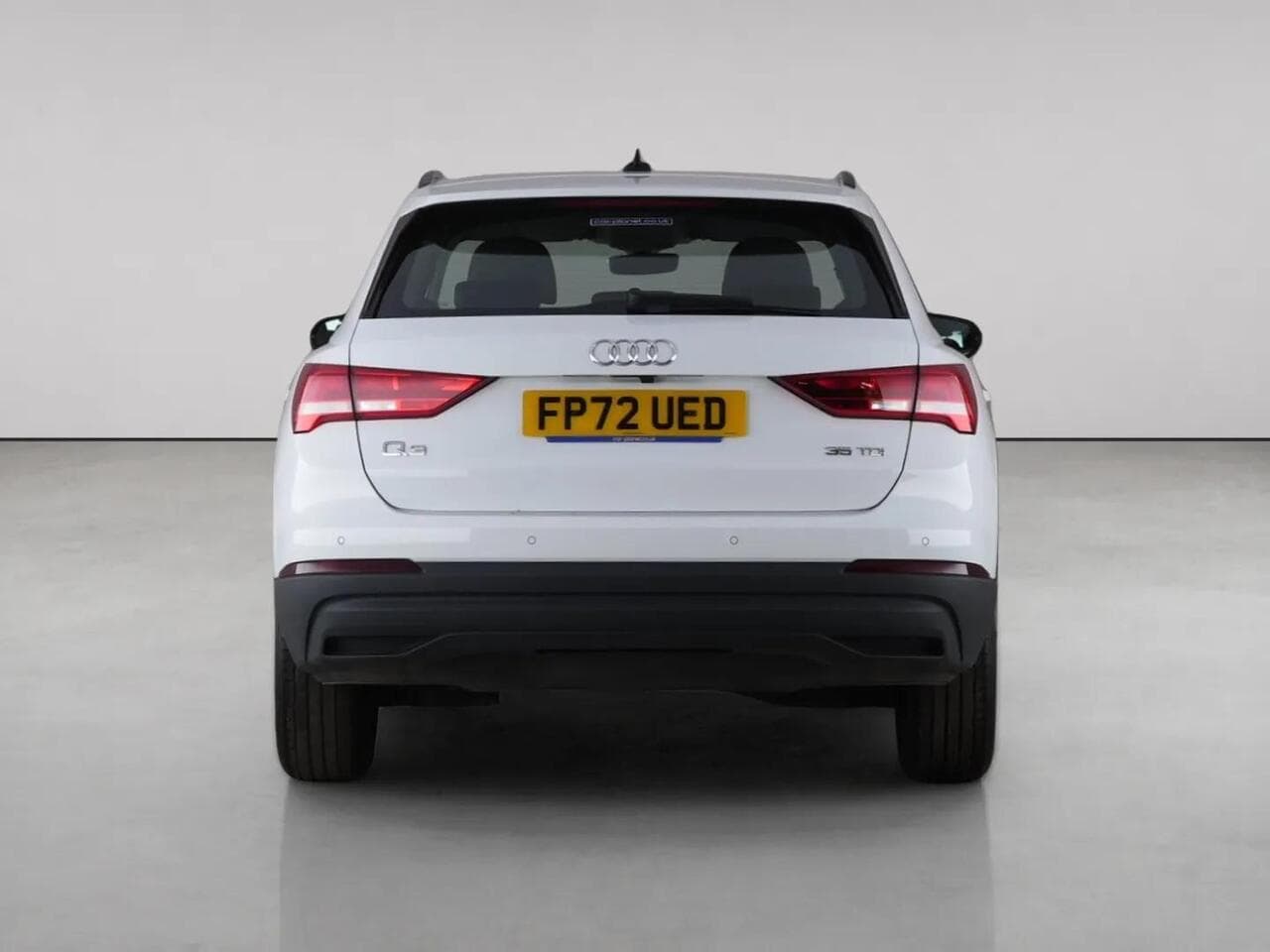 Audi Q3 thumbnail Rear
