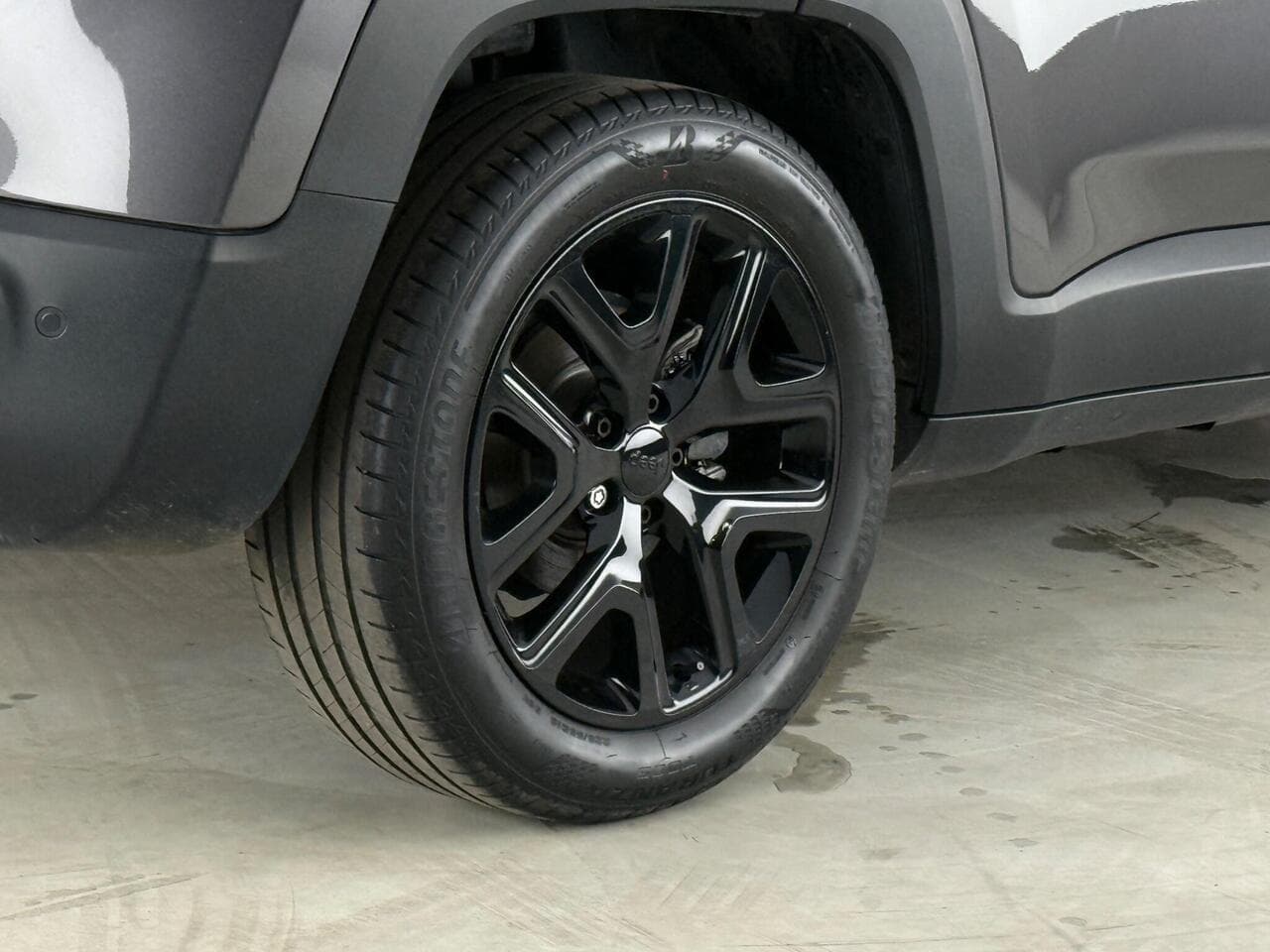 Jeep Renegade thumbnail Wheel