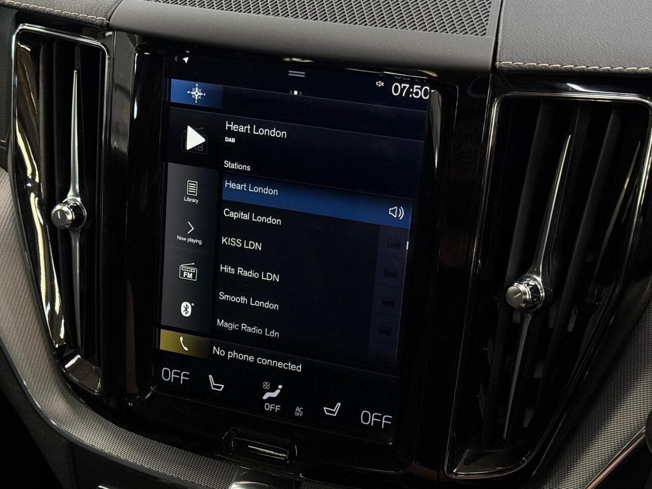 Volvo XC60 thumbnail Infotainment System