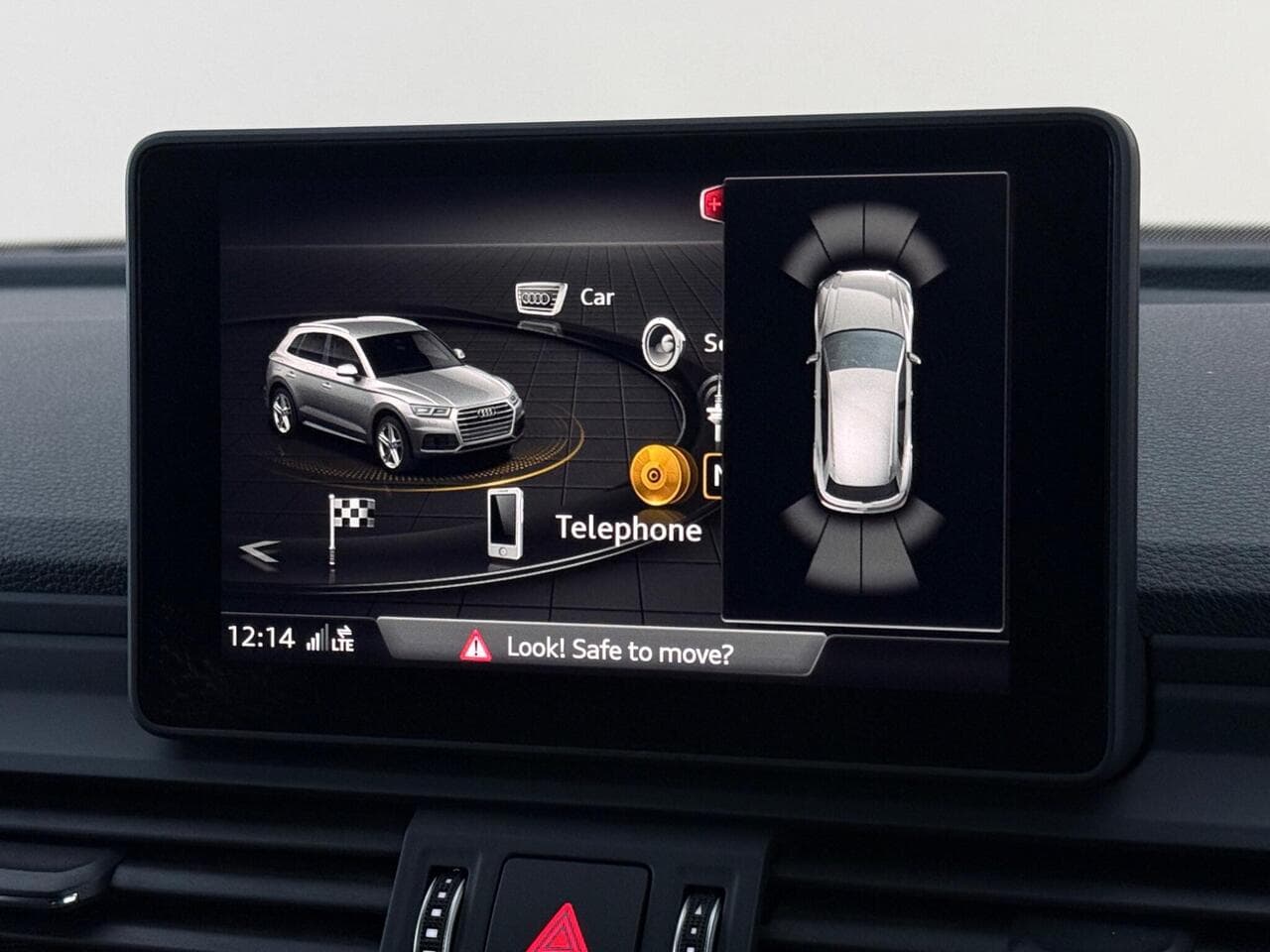 Audi Q5 thumbnail Infotainment System