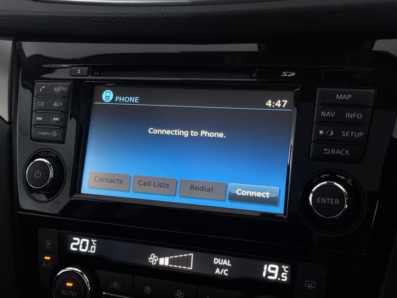 Nissan Qashqai thumbnail Infotainment System