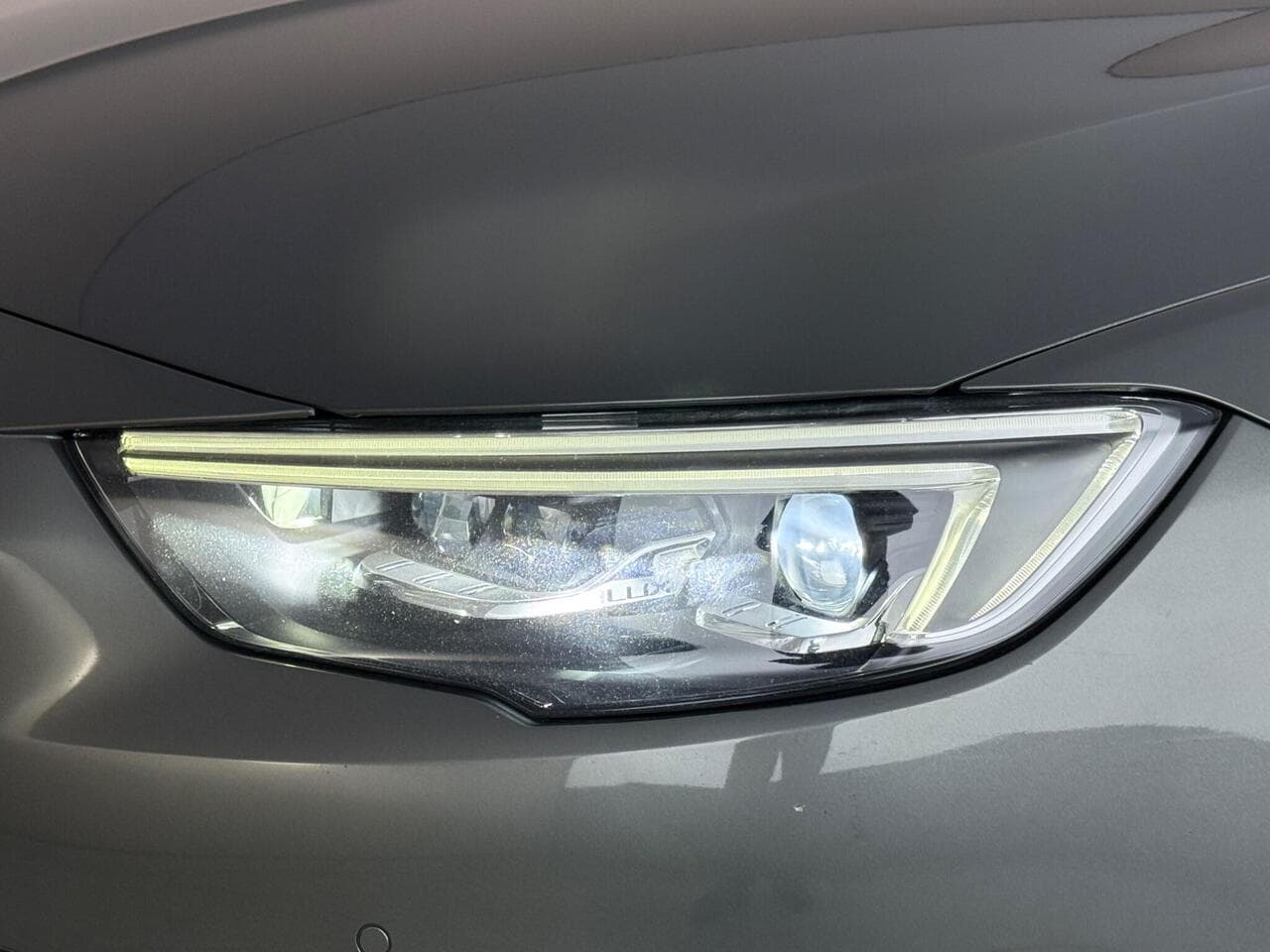 Vauxhall Insignia thumbnail Lights Front