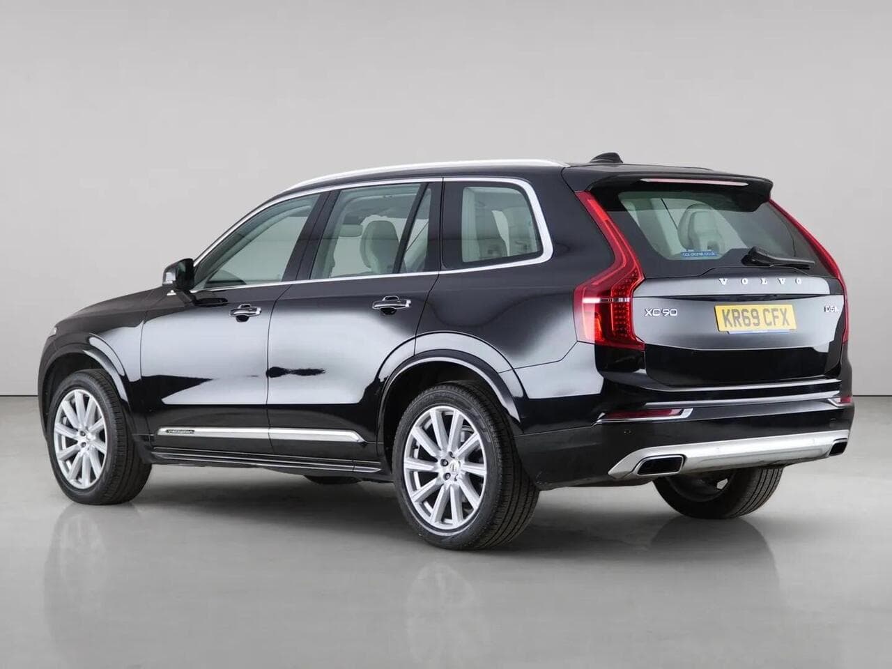 Volvo XC90 thumbnail Rear Left