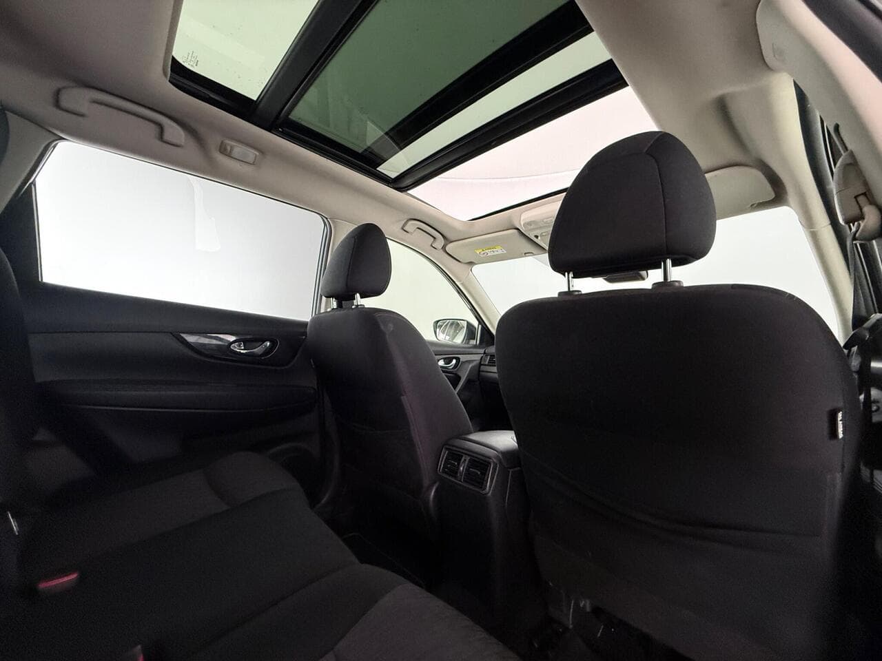 Nissan X-Trail thumbnail Seats Rear