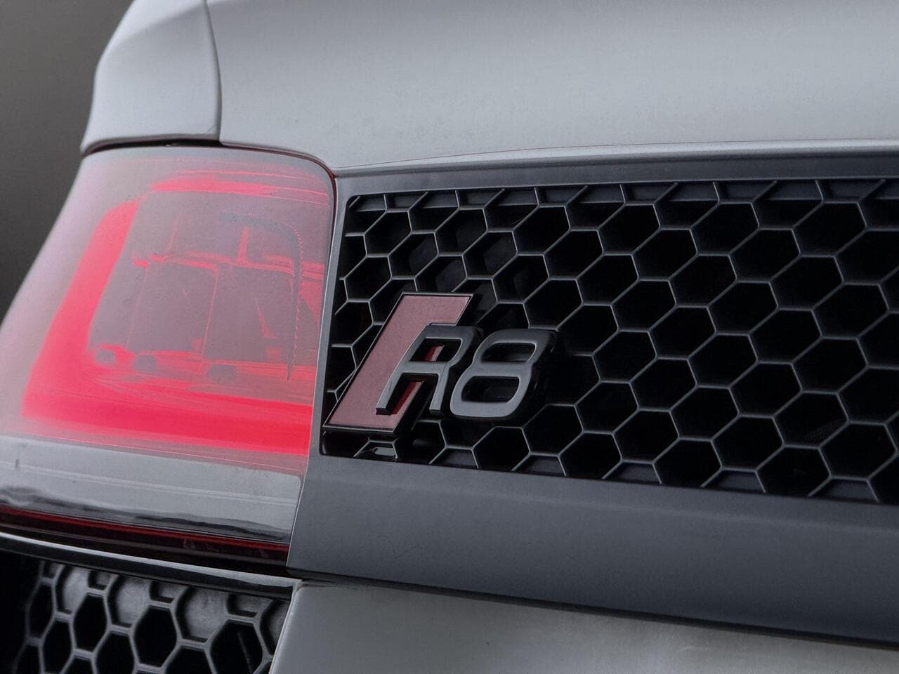 Audi R8 thumbnail Badge Exterior