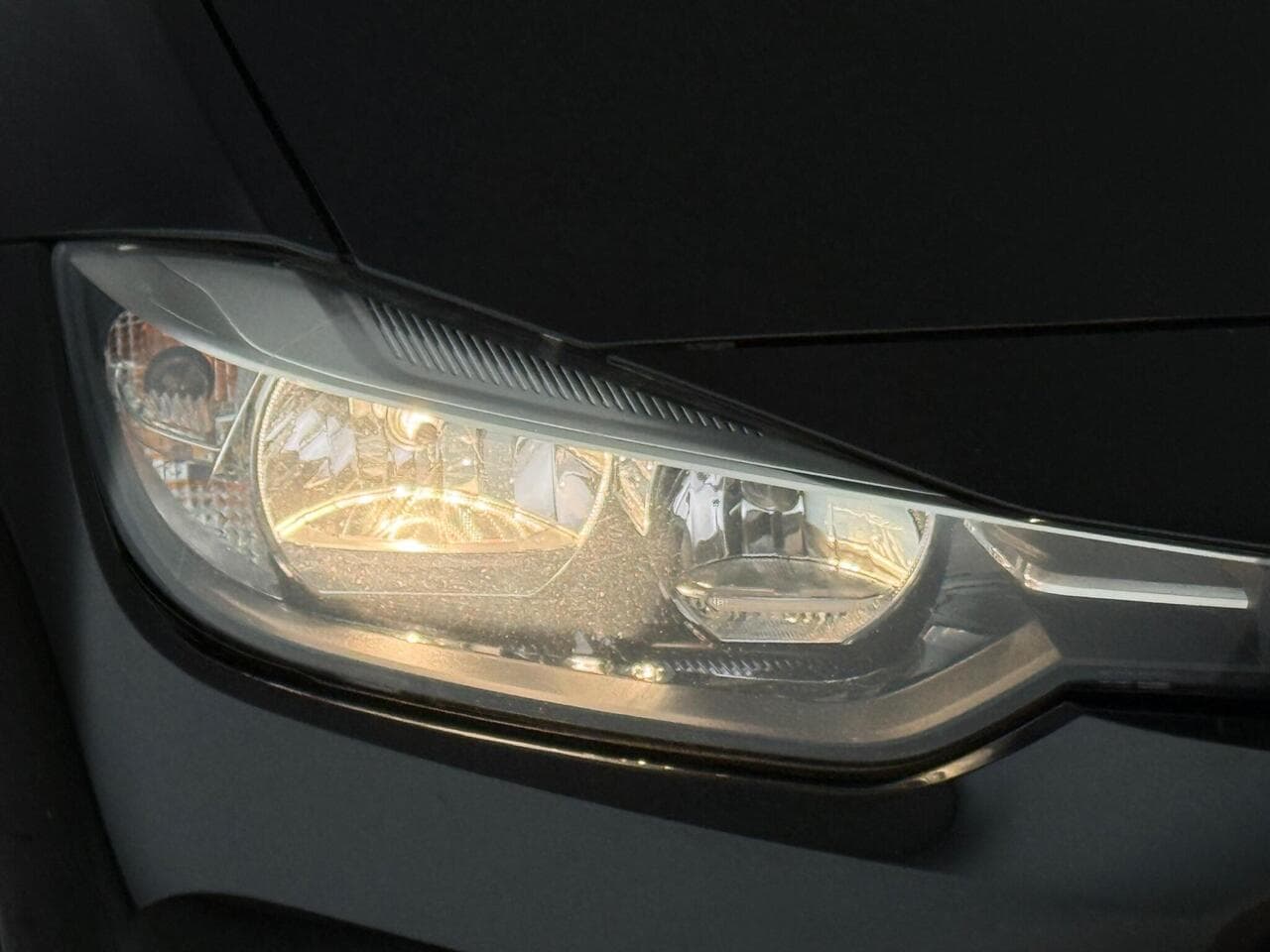 BMW 3 Series thumbnail Lights Front