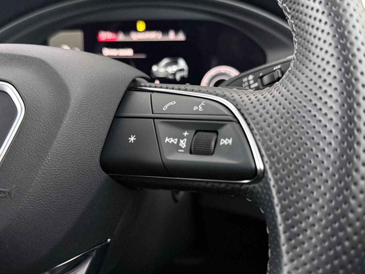 Audi Q5 thumbnail Misc Controls