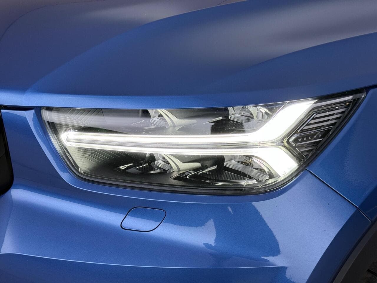 Volvo XC40 thumbnail Lights Front