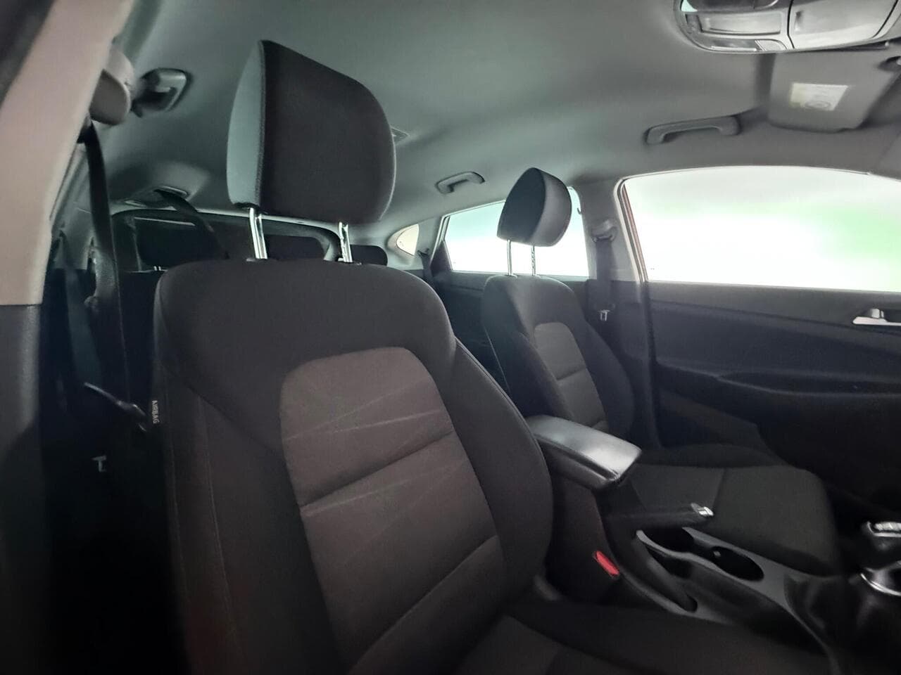 Hyundai TUCSON thumbnail Seats Rear