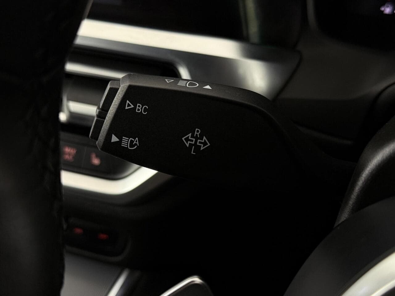 BMW 3 Series thumbnail Misc Controls