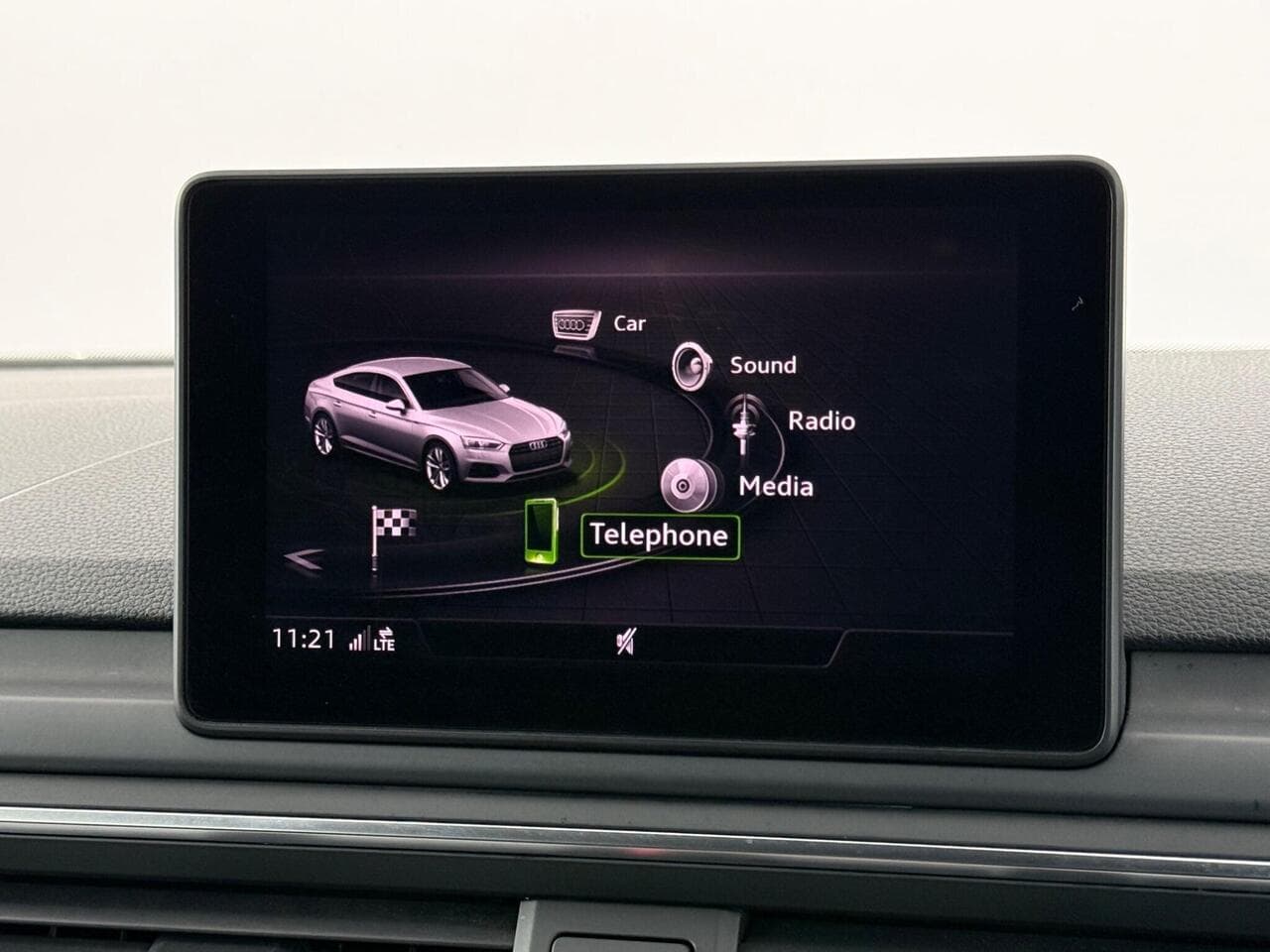 Audi A5 thumbnail Infotainment System