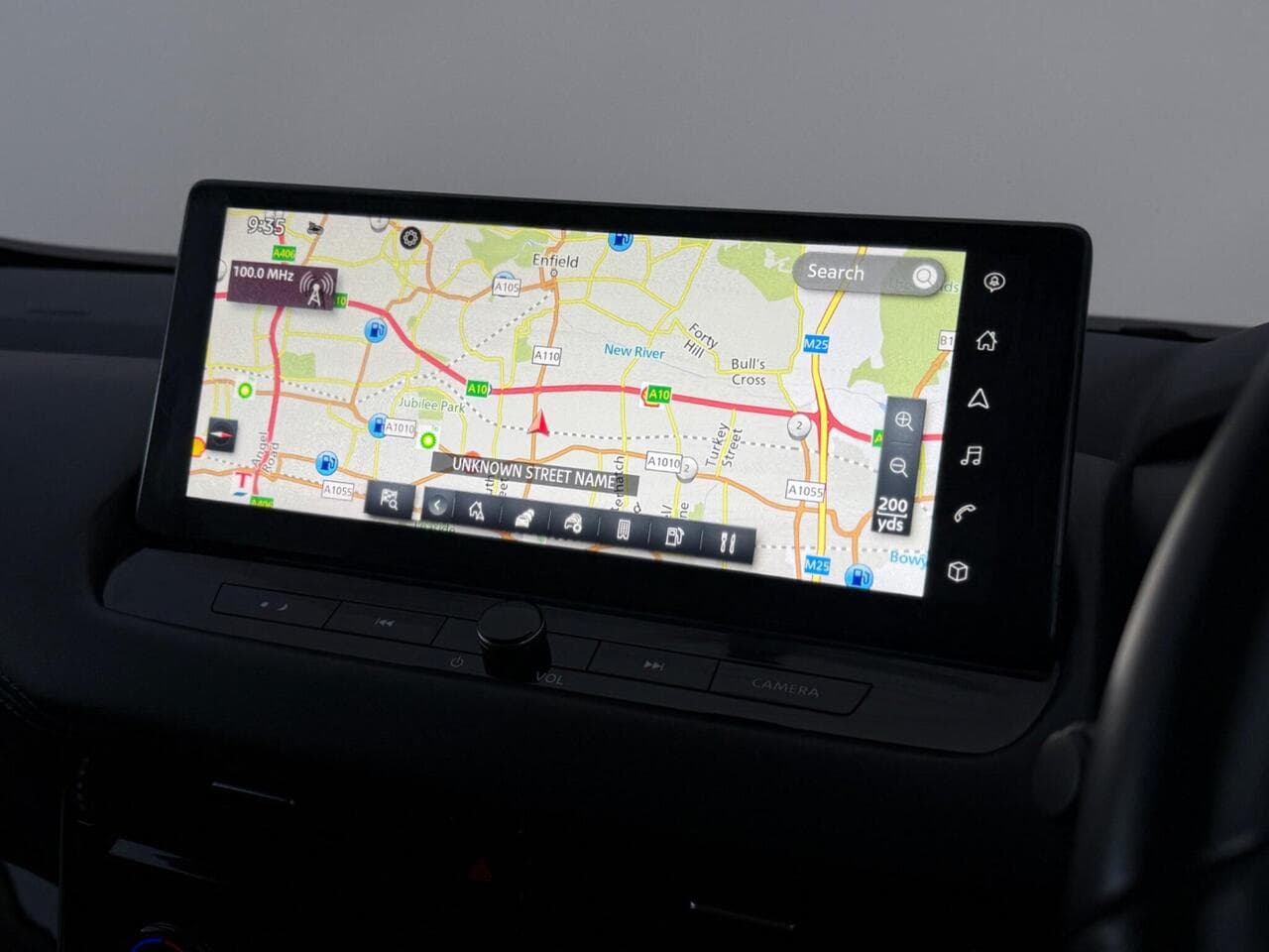 Nissan Qashqai thumbnail Infotainment System