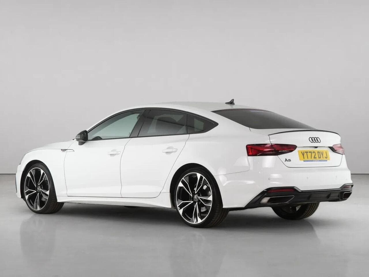Audi A5 thumbnail Rear Left