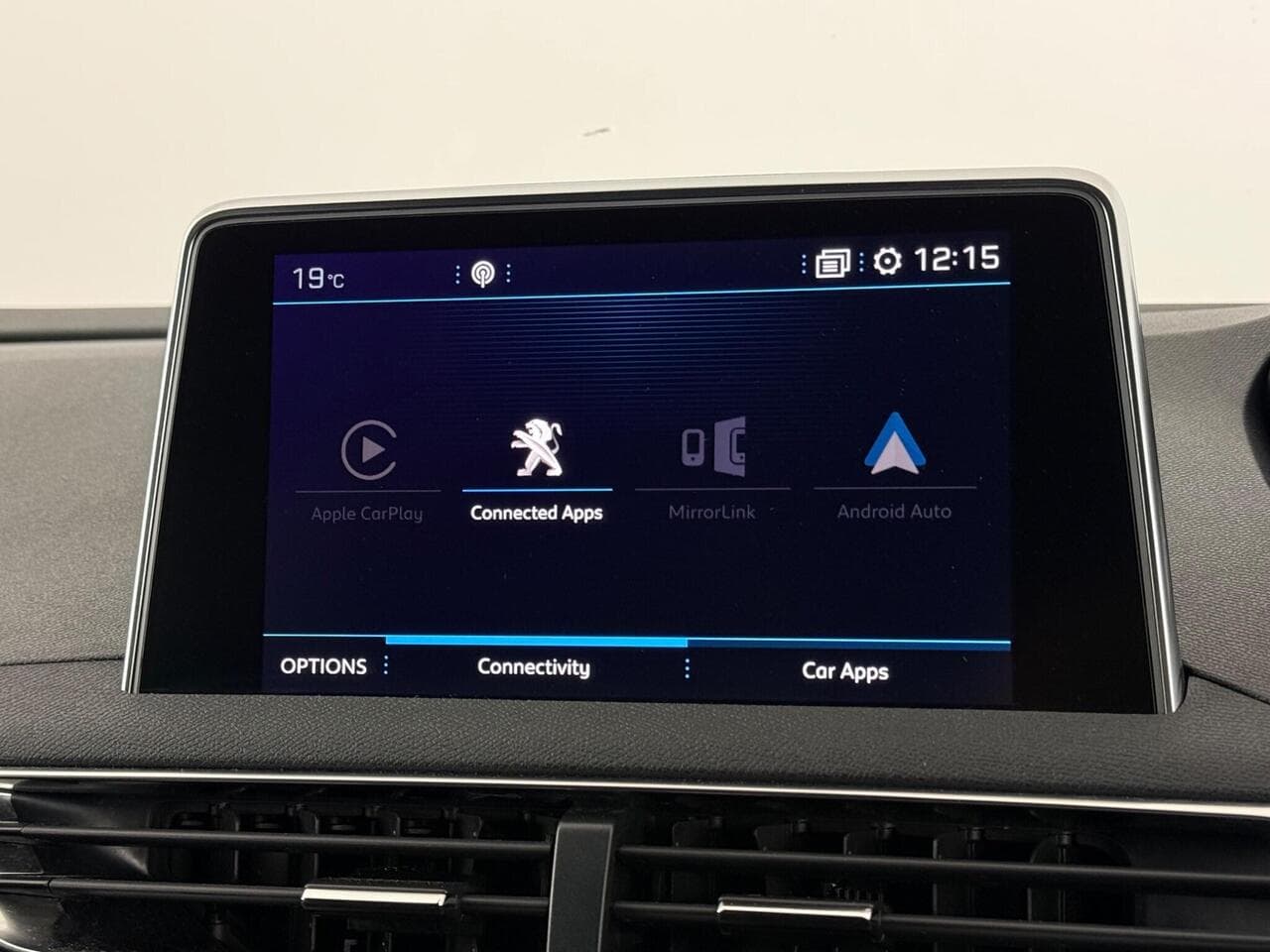 Peugeot 3008 thumbnail Infotainment System