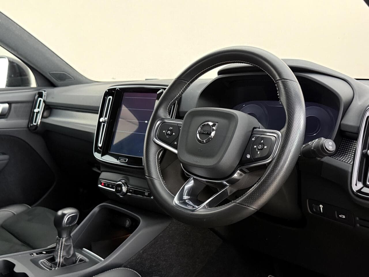 Volvo XC40 thumbnail Interior Front