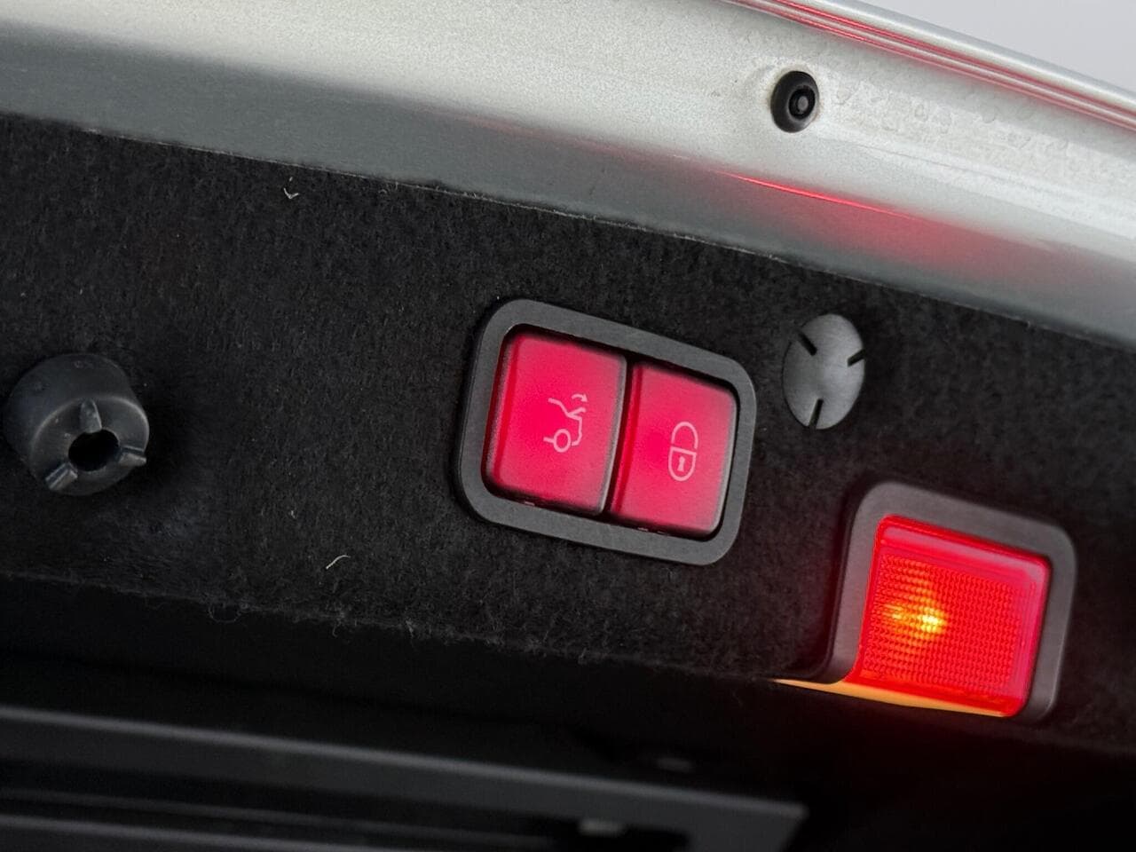 Mercedes-Benz C Class thumbnail Inconclusive