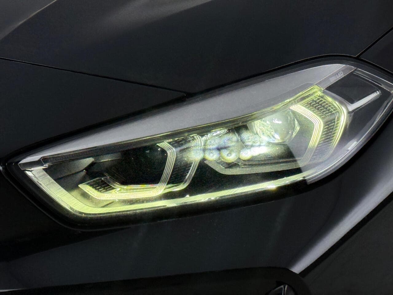 BMW 1 Series thumbnail Lights Front