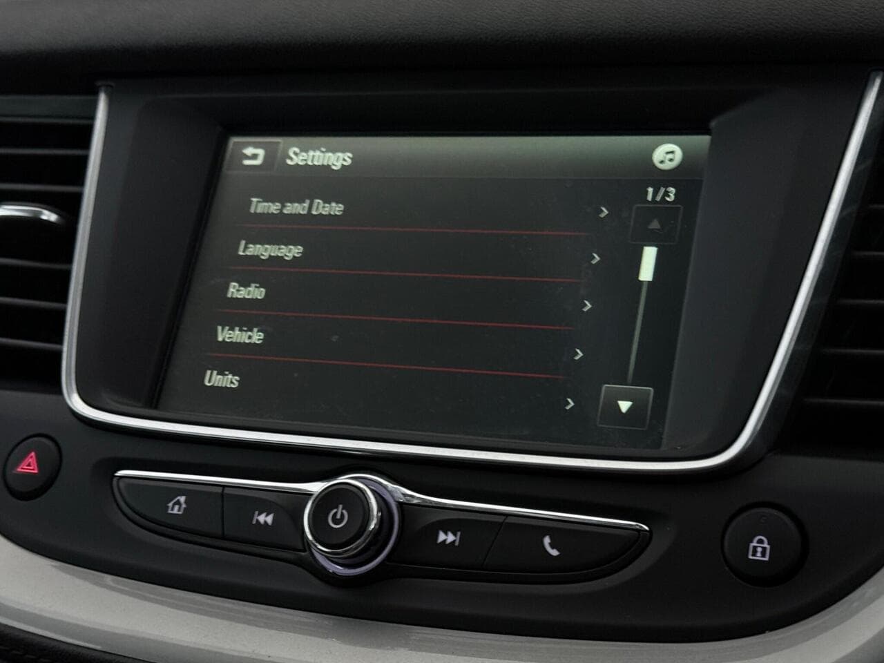 Vauxhall Grandland X thumbnail Infotainment System