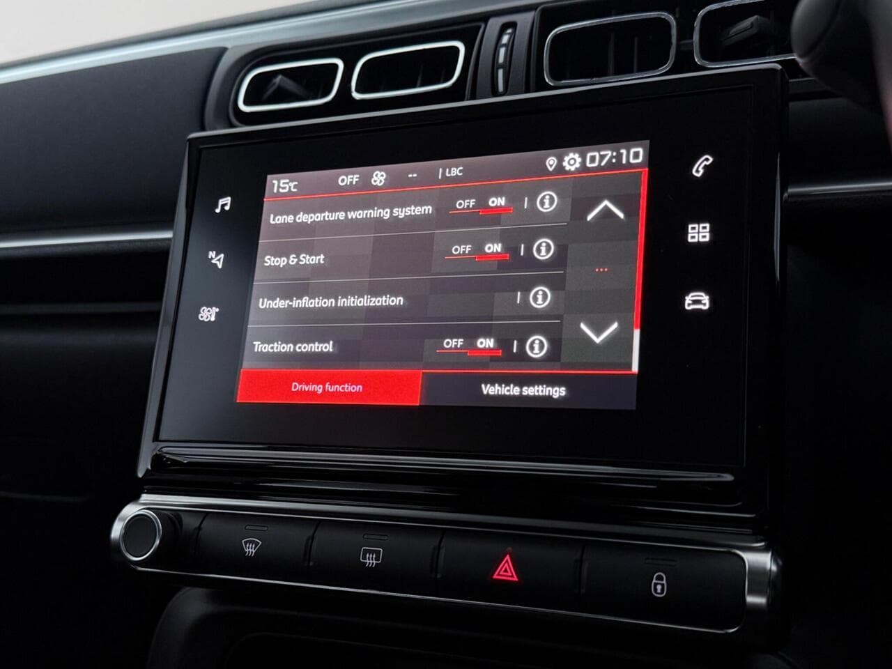 Citroen C3 thumbnail Infotainment System