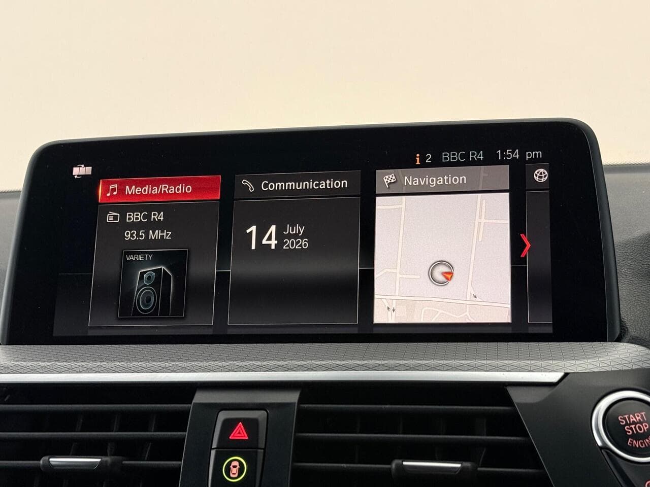 BMW X3 thumbnail Infotainment System