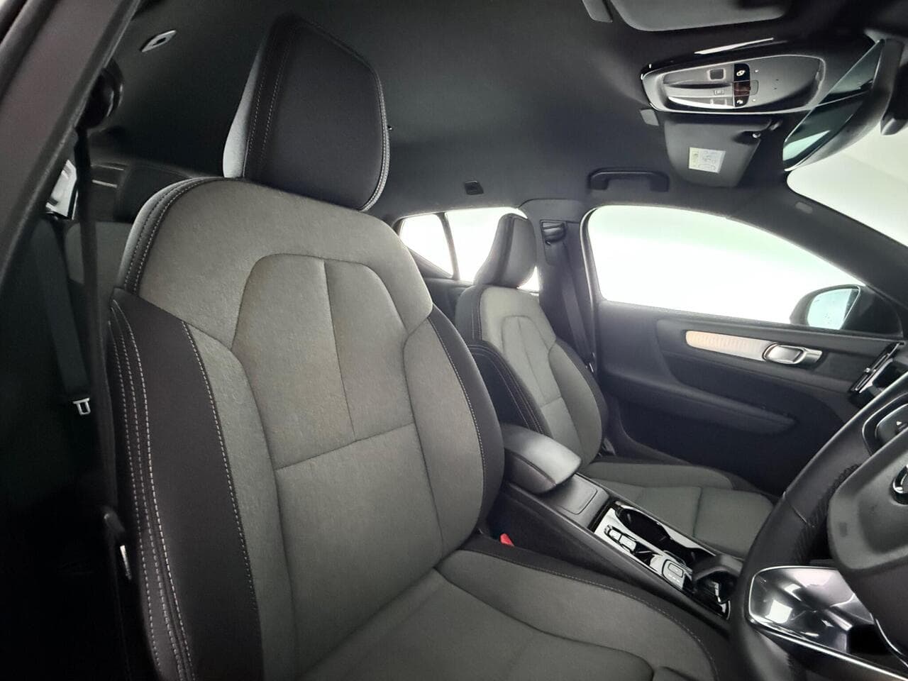 Volvo XC40 thumbnail Seat Driver