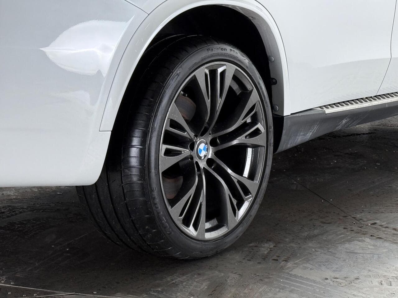 BMW X5 thumbnail Wheel