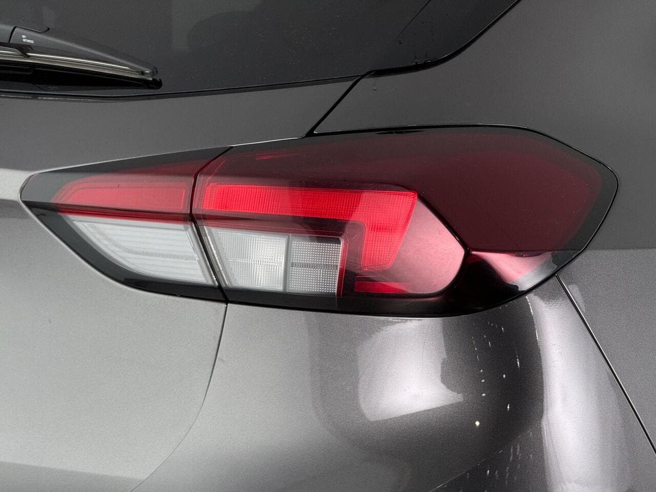 Vauxhall Corsa thumbnail Lights Rear