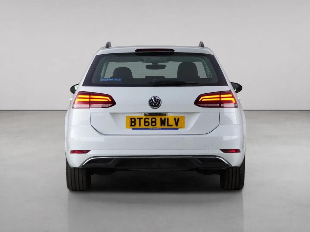 Volkswagen Golf thumbnail Rear
