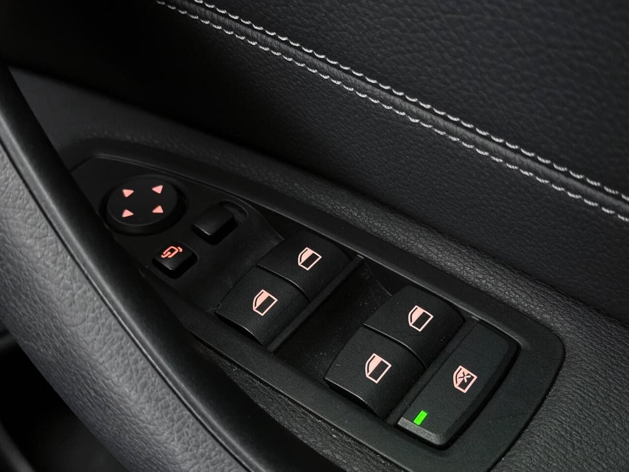 BMW X1 thumbnail Misc Controls