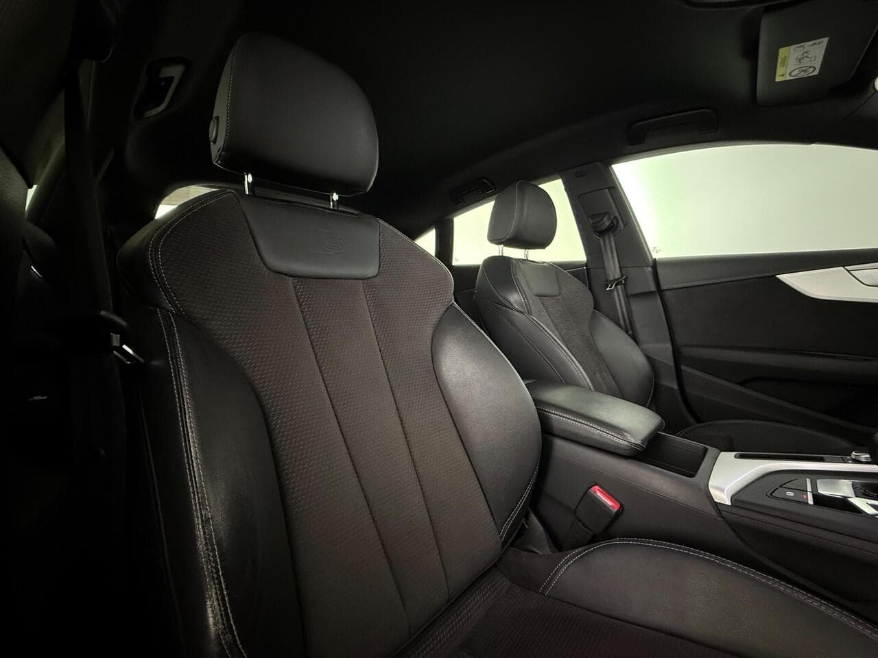 Audi A5 thumbnail Seat Driver
