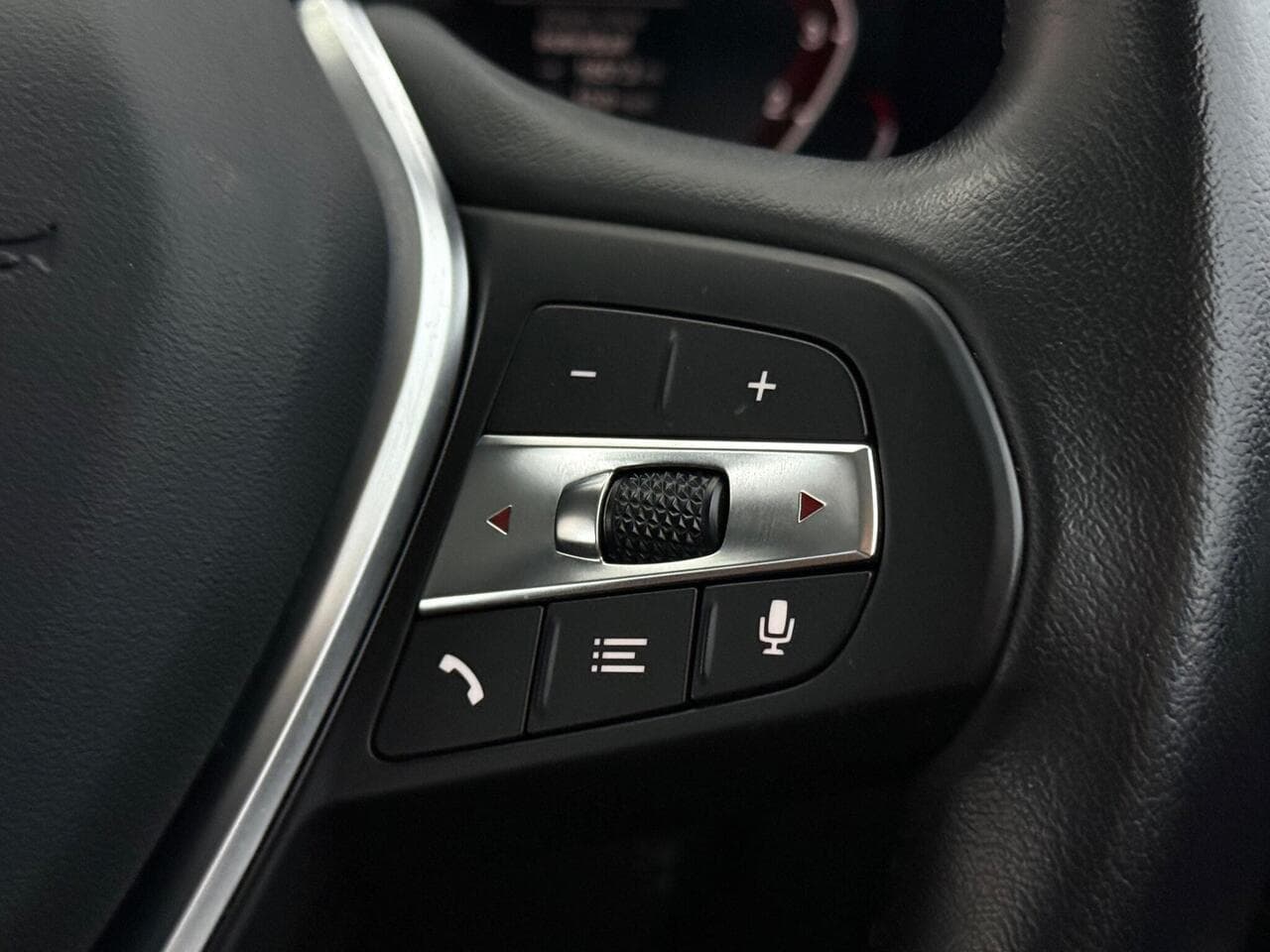 BMW 1 Series thumbnail Misc Controls
