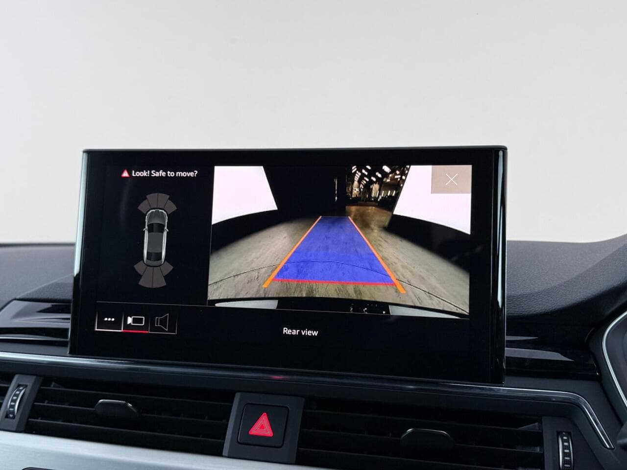 Audi A5 thumbnail Infotainment System