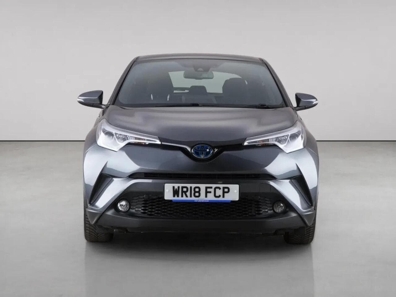 Toyota C-HR thumbnail Front