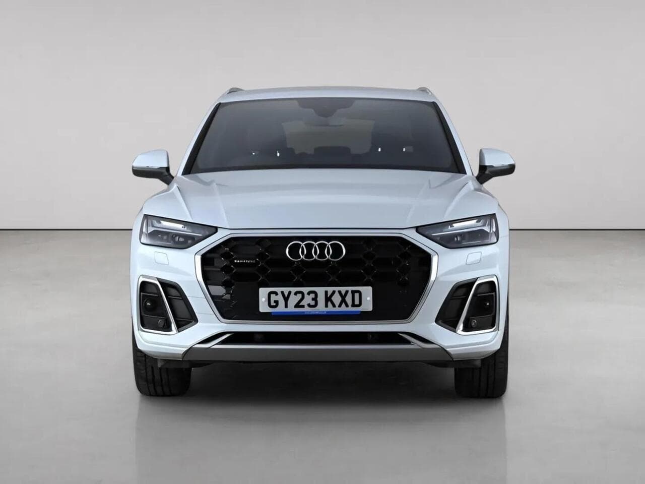 Audi Q5 thumbnail Front