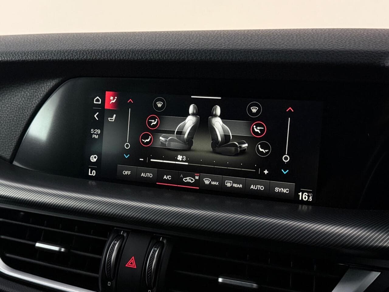 Alfa Romeo Stelvio thumbnail Infotainment System