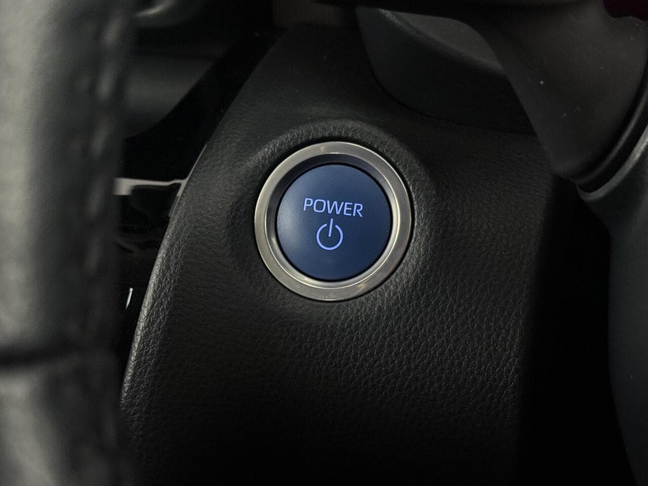 Toyota Yaris Cross thumbnail Misc Controls
