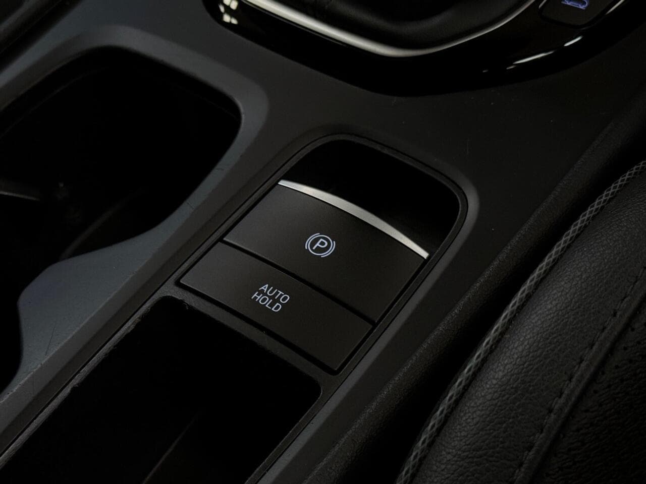 Hyundai TUCSON thumbnail Misc Controls