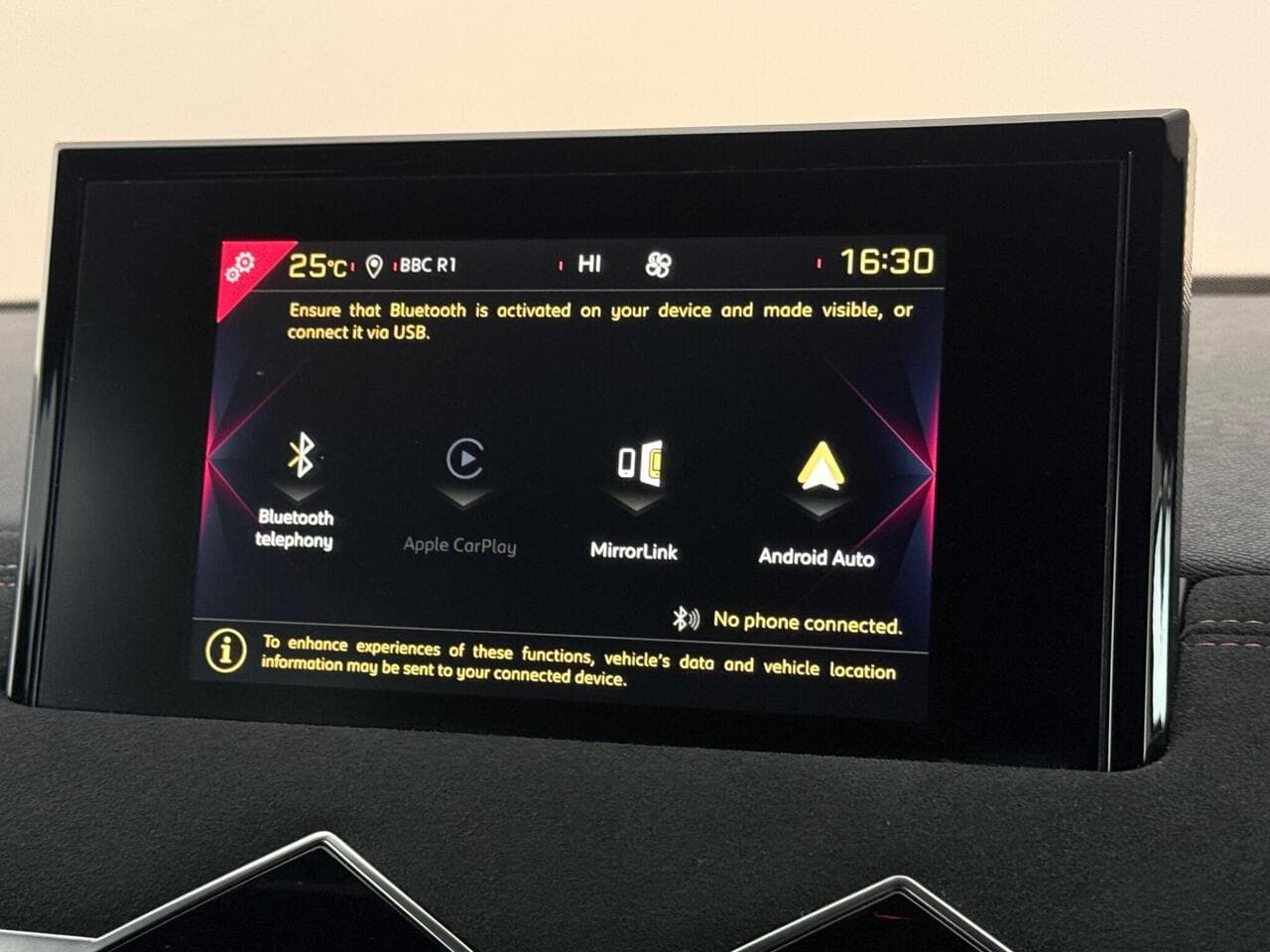 DS AUTOMOBILES DS 3 CROSSBACK thumbnail Infotainment System